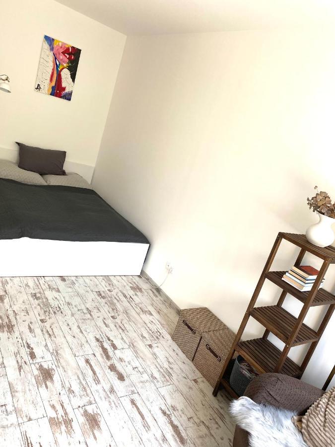 Residence Park Lovely Apartman With Private Parking Kysucke Nove Mesto Εξωτερικό φωτογραφία